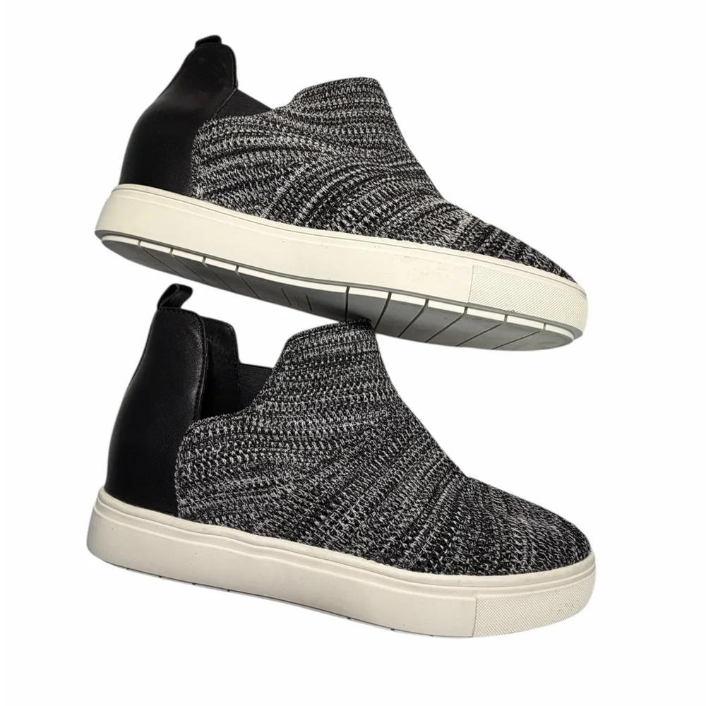 Chelsea & Violet Cielo Flyknit Wedge  Slip-On Sneakers Sz 8.5